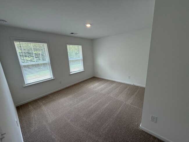 Building Photo - Brand New 3-Story home in the heart of Nor...
