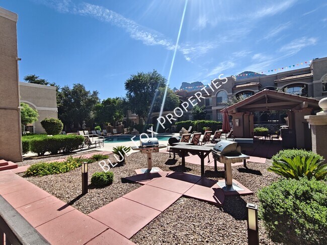 Building Photo - 1500 E Pusch Wilderness Dr