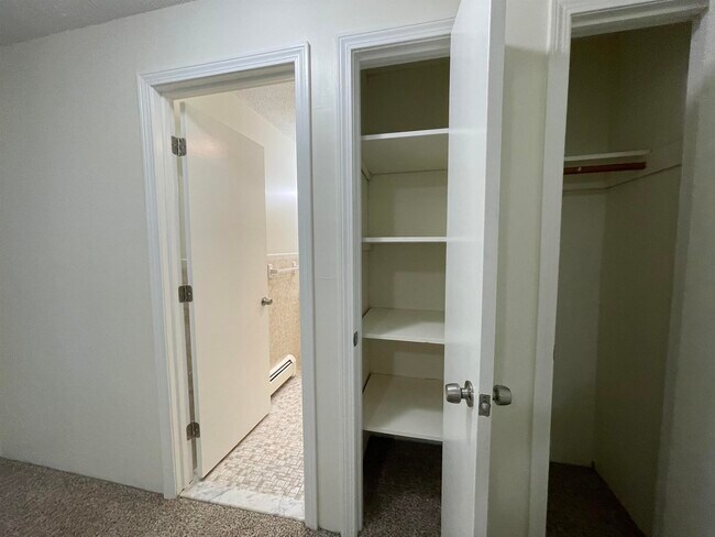 Building Photo - 379 Huse Rd