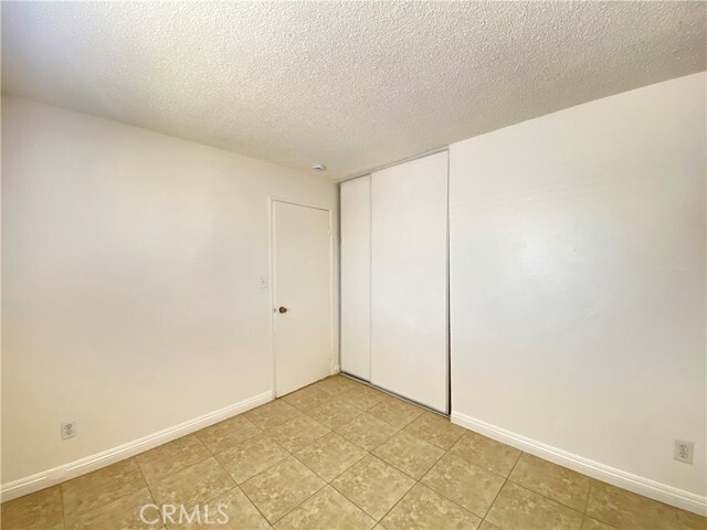 Building Photo - 15129 Elm Ct