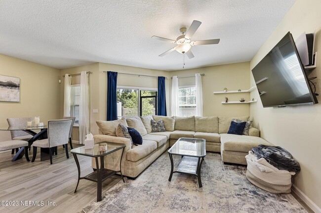 Building Photo - 12734 Josslyn Ln