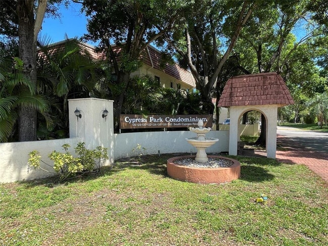 Primary Photo - 134 S Cypress Rd