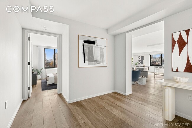 Building Photo - Sprawling UWS 4-Bedroom