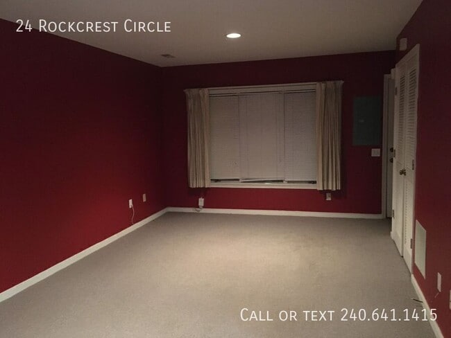 Building Photo - 24 Rockcrest Cir