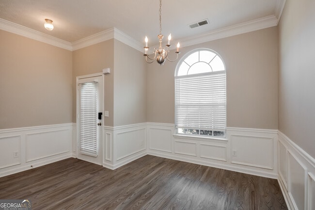 Building Photo - 10 Zebulon Pl