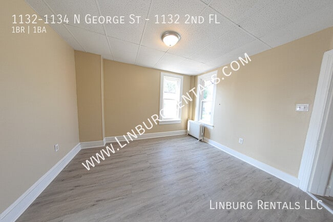 Building Photo - 1132-1134 N George St-1132 2nd FL