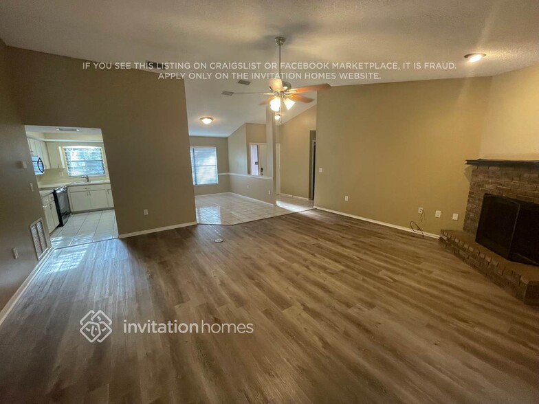 Building Photo - 2204 Tall Oak Ct