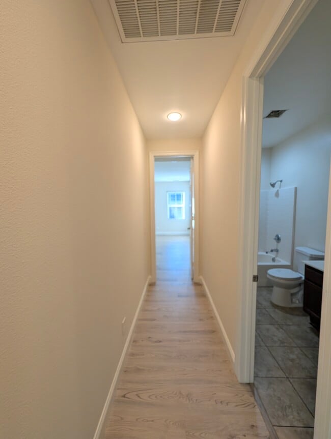 Building Photo - 1349 Edelweiss Dr