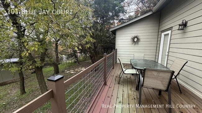 Building Photo - 101 Blue Jay Ct