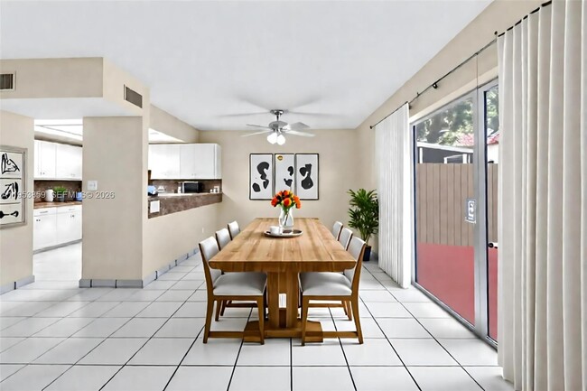 Building Photo - 3750 SW 60th Terrace