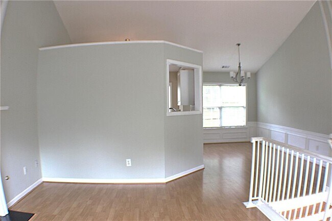 Building Photo - 437 Darter Dr NW