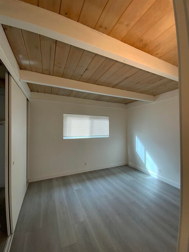 Building Photo - 461 Corte Arango