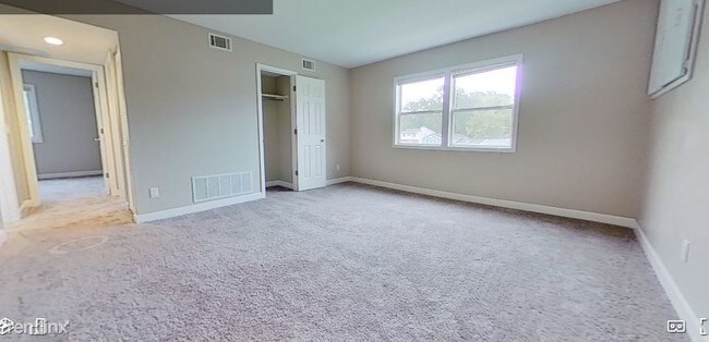 Building Photo - 2 br, 1 bath Apartment - 2780 Tech Dr