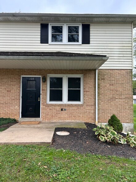 Welcome home! - 108 Oak Rd
