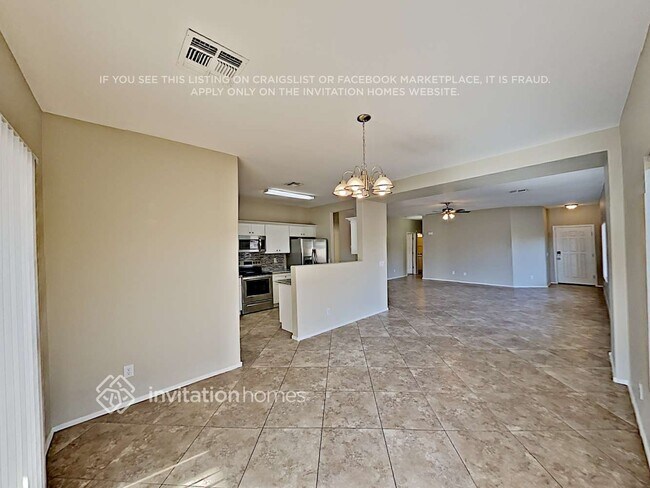 Building Photo - 30012 N Desert Willow Blvd