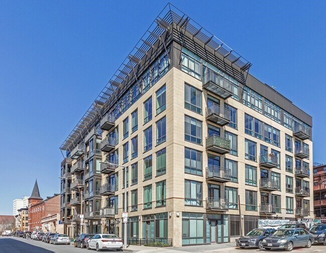 Building Photo - 255 Northampton St