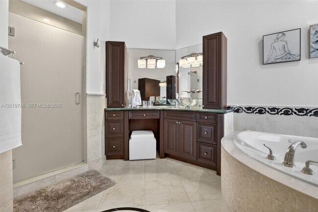 Building Photo - 2922 Medinah