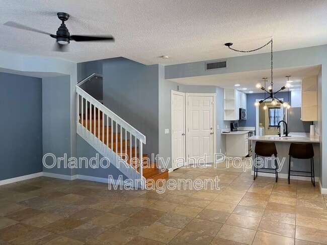 Building Photo - 1567 Napoli Dr W