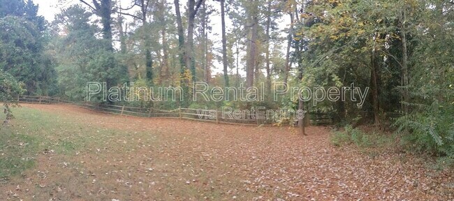 Building Photo - 9775 Loblolly Ln