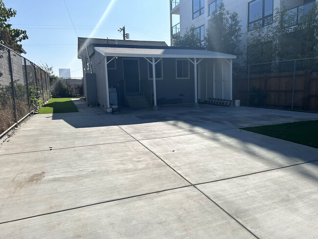 Back Yard/Covered Parking - 1309 Colton St