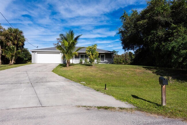 Building Photo - 8007 Royal Ct