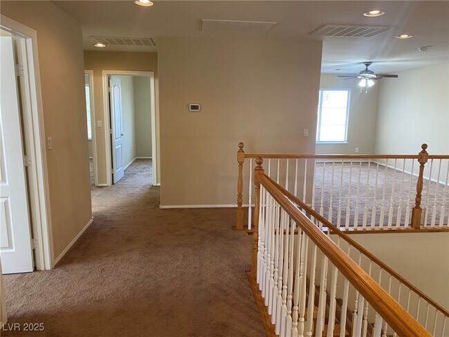 Building Photo - 436 Beardsley Cir