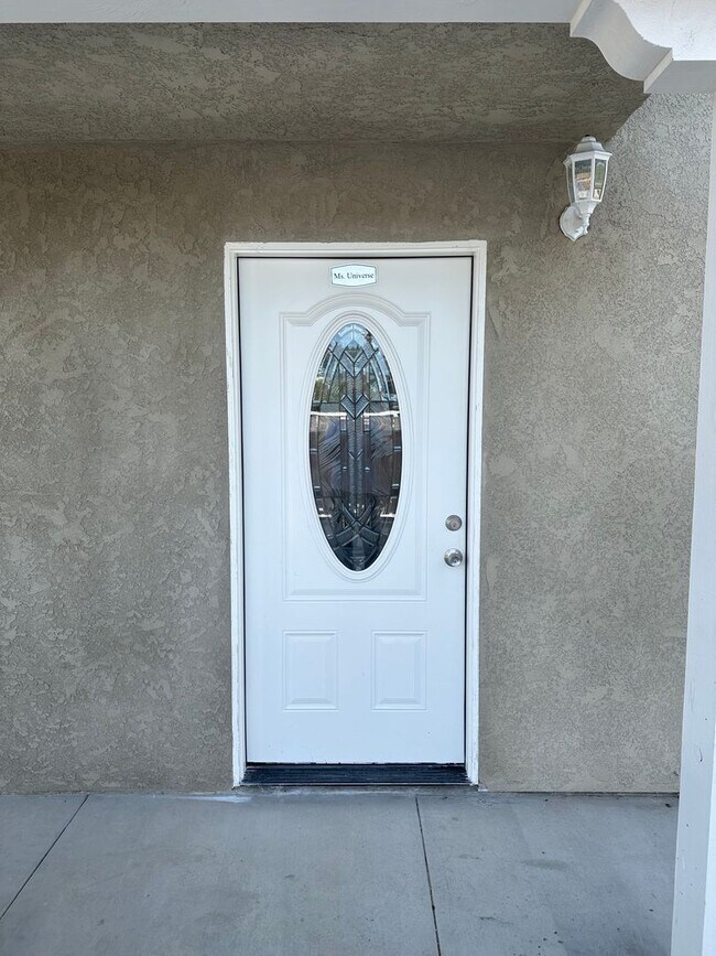 Building Photo - EGAN STREET TRIPLEX