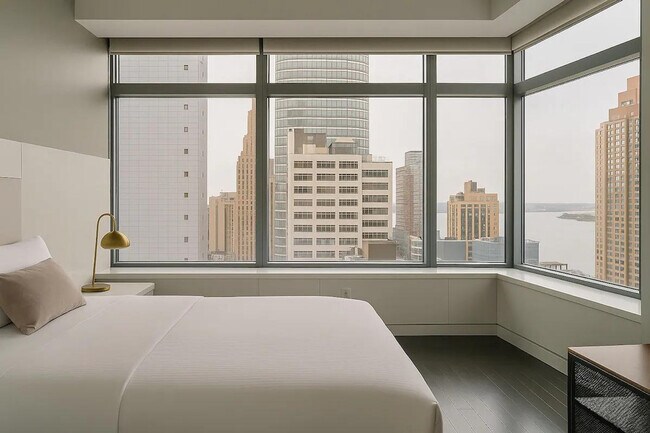 Building Photo - 76 Trinity Pl