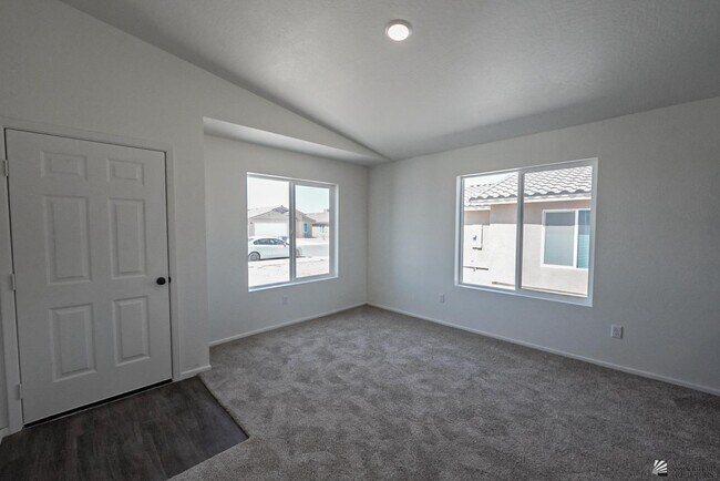 Building Photo - 4643 S Desert Willow Wy