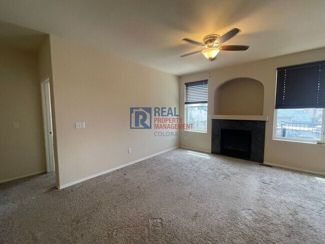 Building Photo - 10470 Mount Emerald Dr