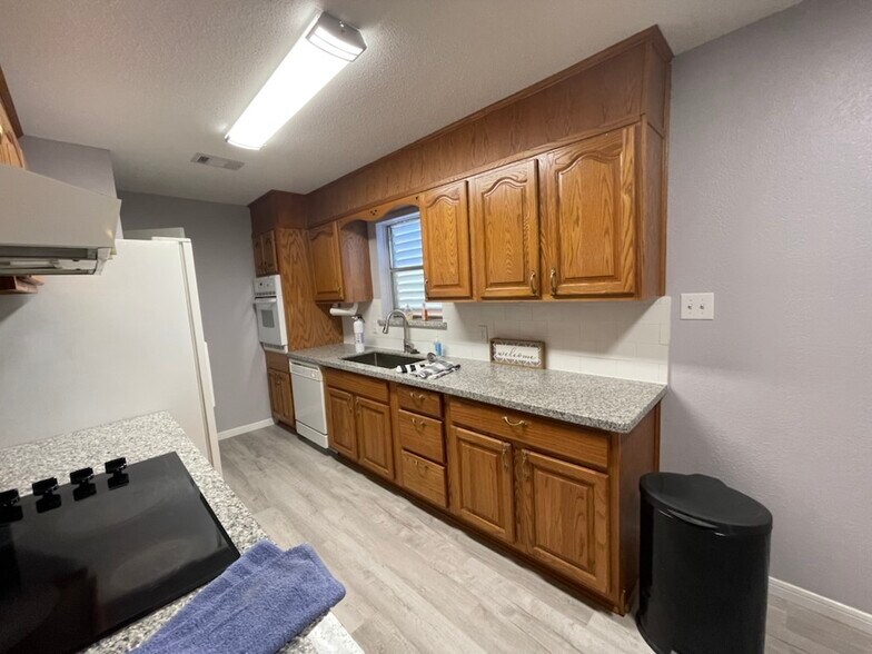 Kitchen- View #1 - 2718 19th Ave N