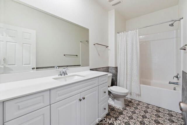 Building Photo - 25858 Oak Spgs Ct