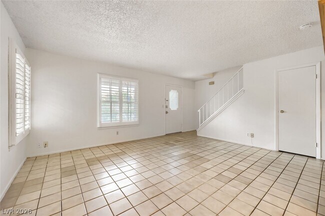 Building Photo - 1377 Lorilyn Ave