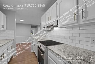 Building Photo - Beautifully Renovated Apartment - Leasing ...