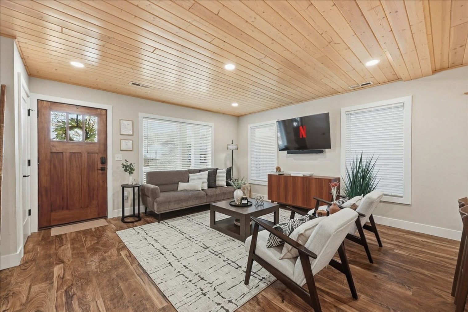 Building Photo - 1434 S Euclid Ave