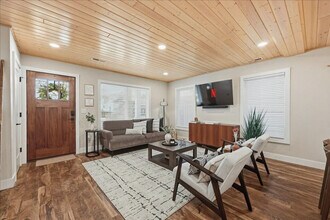 Building Photo - 1434 S Euclid Ave