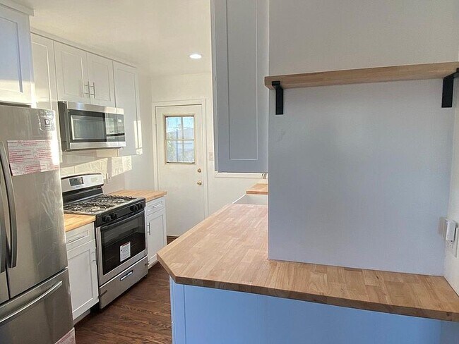 Primary Photo - 2638 23rd St