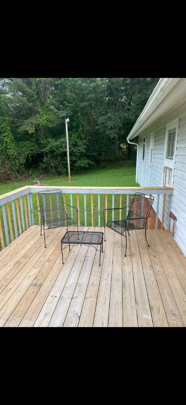 Building Photo - 500 Shady Pine Dr
