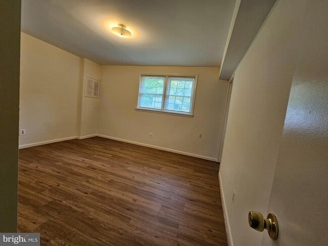 Building Photo - 5109 Ox Rd