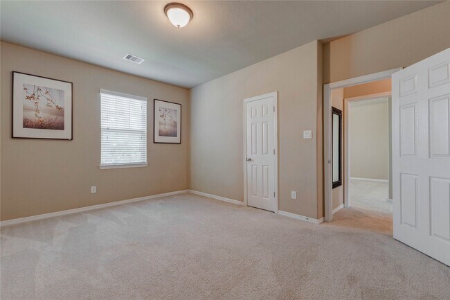 Building Photo - 27810 Yorkshire Brook Ln