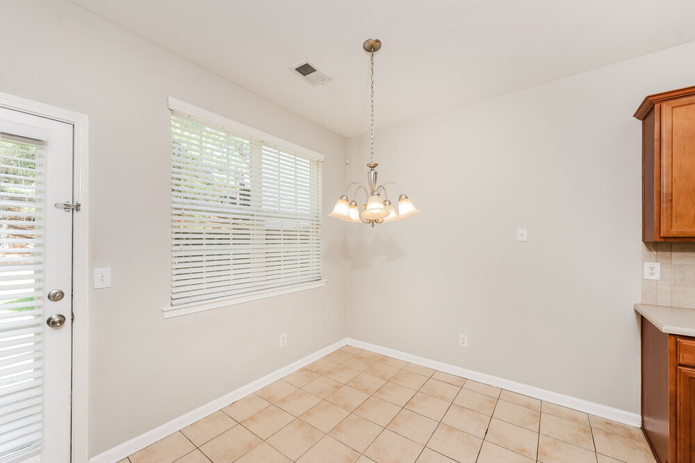 Building Photo - 840 Topaz Valley