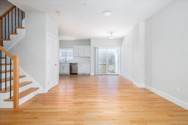 Building Photo - 91 Rockwell St