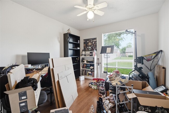 Building Photo - 466 El Toro Ln