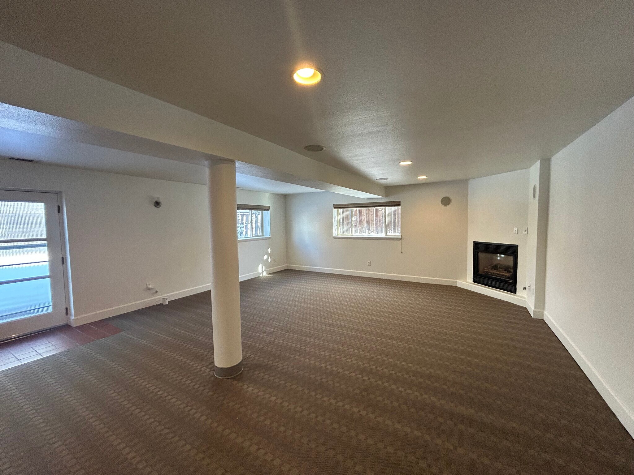 Building Photo - 6555 W 10th Pl