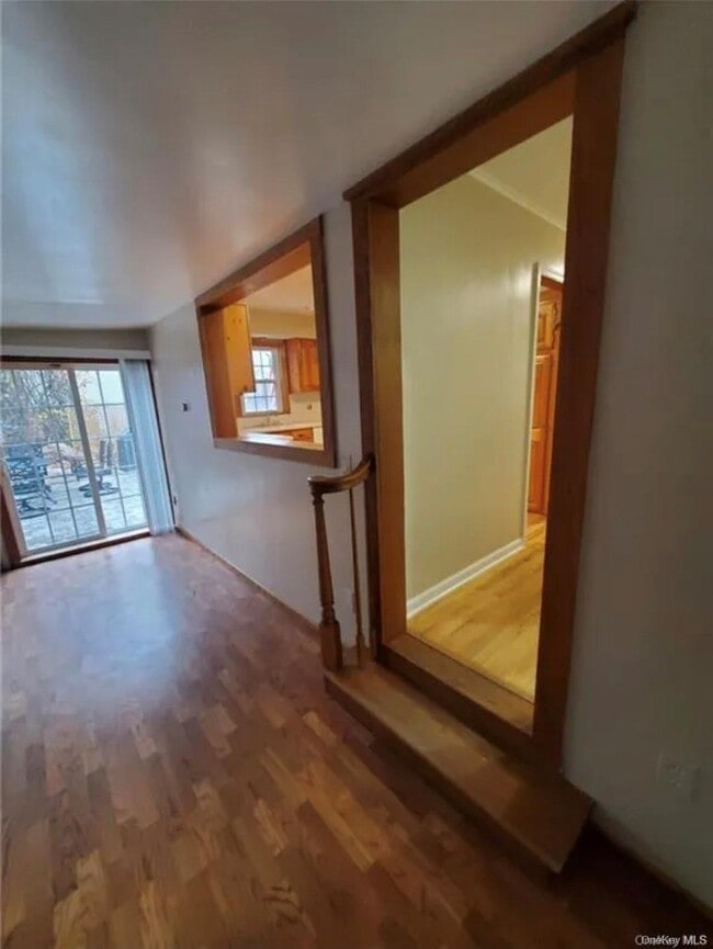 Building Photo - 32 Cherry St