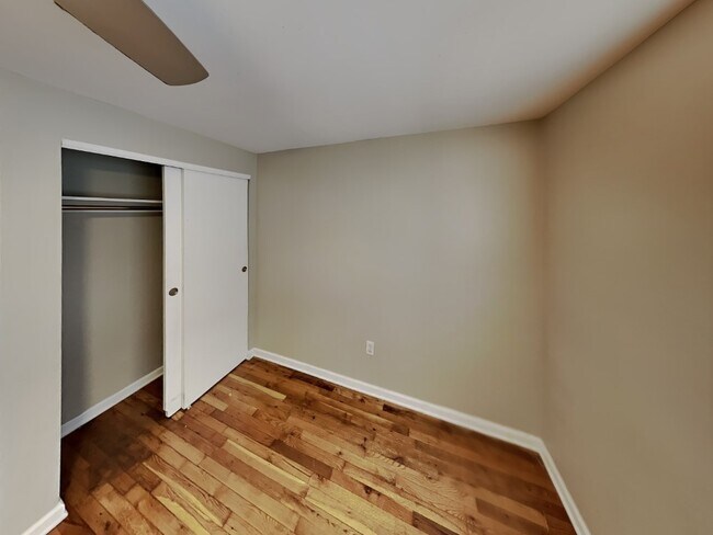 Building Photo - Lantern Square Apartments-A3