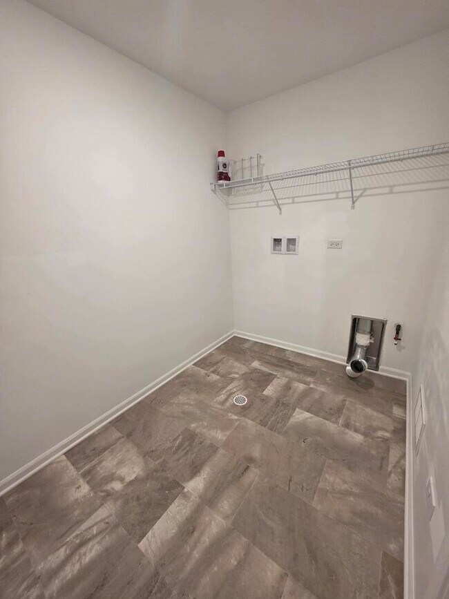 Building Photo - 4219 Chelsea Mnr Cir