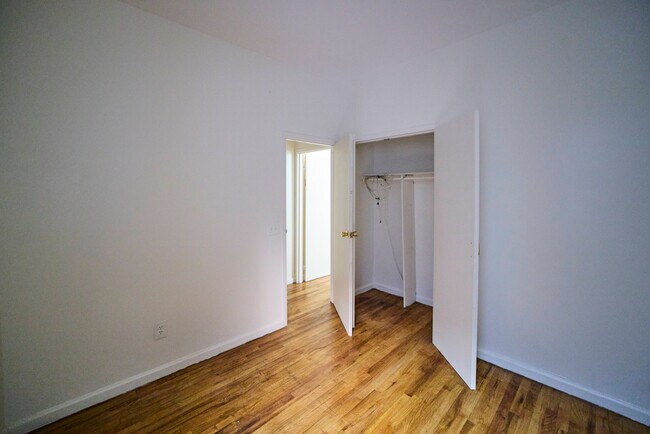 Building Photo - 248 Madison St