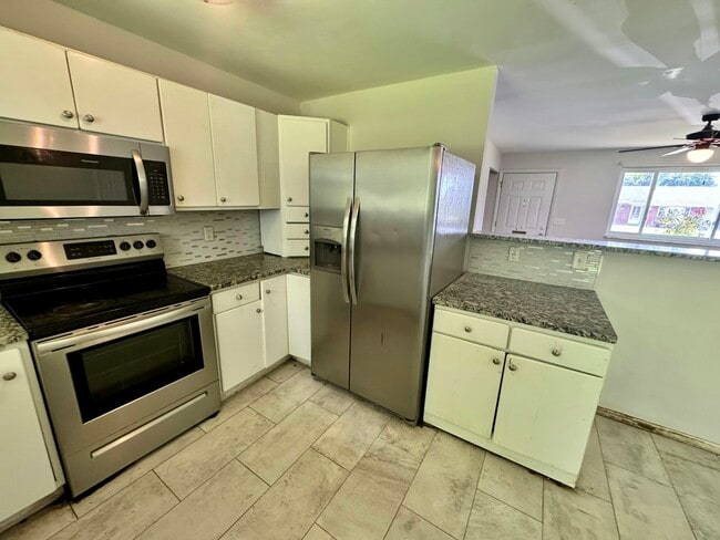 Building Photo - 12025 Wincanton Dr
