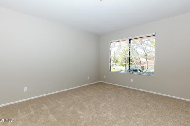 Building Photo - 985 Hawthorne Ln